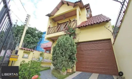 Casa para Venda - 165m², 3 dormitórios, sendo 1 suites, 2 vagas - Medianeira