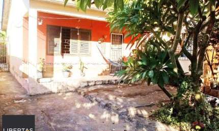 Casa para Venda - 140m², 3 dormitórios, sendo 1 suites, 2 vagas - Morro Santana