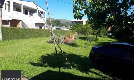 Casa para Venda - 69m², 2 dormitórios, 5 vagas - Vila Nova