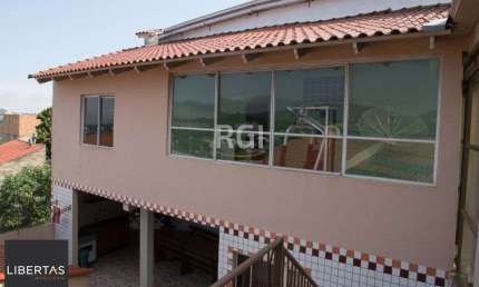 Casa para Venda - 900m², 5 dormitórios, sendo 2 suites, 5 vagas - Vila Nova