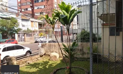 Casa para Venda - 130m², 2 dormitórios, 1 vaga - Cidade Baixa