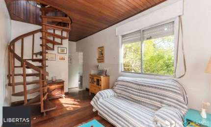 Casa para Venda - 190m², 4 dormitórios, sendo 1 suites, 2 vagas - Partenon