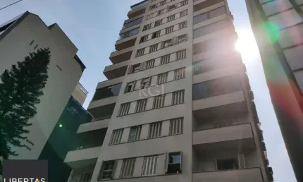 Apartamento para Venda - 120m², 3 dormitórios, 1 vaga - Centro Histórico