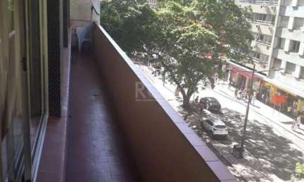 MEGA APARTAMENTO DE 137M² ,  COM SACADA, 2 DORMITÓRIOS, NO CENTRO DE PORTO ALEGR