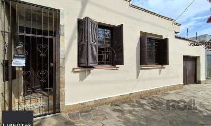 Casa para Venda - 90m², 2 dormitórios, 4 vagas - São Geraldo