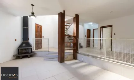Casa para Venda - 253.35m², 3 dormitórios, sendo 1 suites, 4 vagas - Serraria