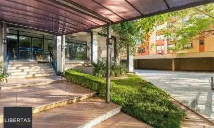Amplo Apartamento de 3 Quartos com Vista Panorâmica e Vaga Coberta no Melhor do