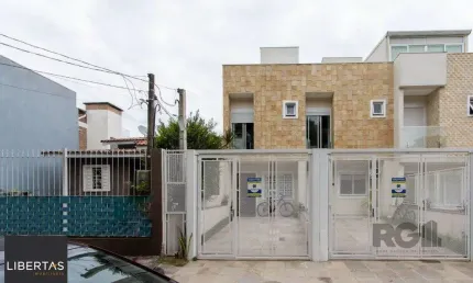 Casa com 2 quartos à venda na Rua Bertha Leonora Mückler, 36, Vila Nova, Porto Alegre