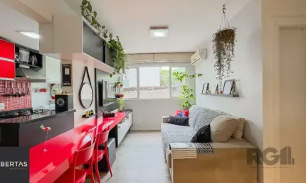 Apartamento a venda no bairro Passo da Areia com dois dormitórios.