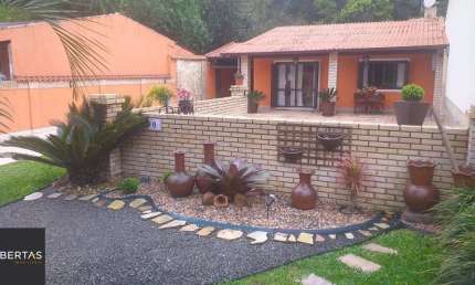 Casa para Venda - 198m², 2 dormitórios, 2 vagas - Belém Novo