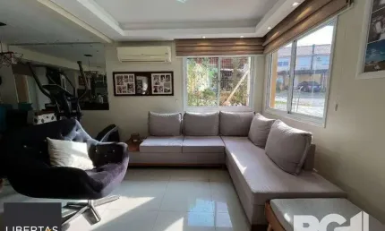 Casa em Condomínio 3 dormitórios à venda Mário Quintana Porto Alegre/RS
