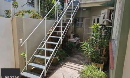 Apartamento com 2 dormitórios e 69m² de área privativa no Bairro Auxiliadora