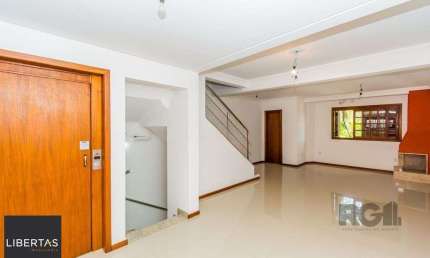 Casa 320m², 3 dormitórios, 3 vagas no bairro Jardim Itu