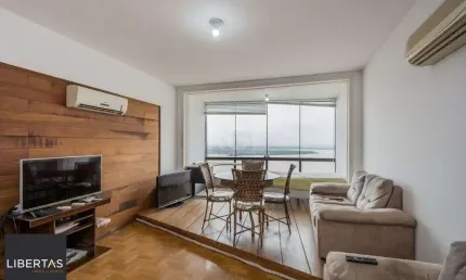 Apartamento de 3 quartos com vista para o rio á venda