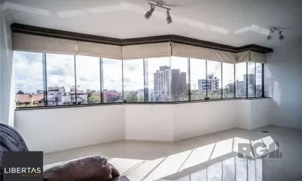 Excelente cobertura de 255m² com 3 dormitórios e 2 vagas.