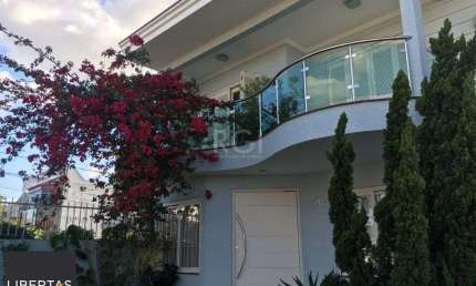 Casa para Venda - 248m², 5 dormitórios, sendo 1 suites, 3 vagas - Sarandi