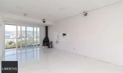 Casa para Venda - 377m², 4 dormitórios, sendo 2 suítes, 3 vagas - Teresópolis