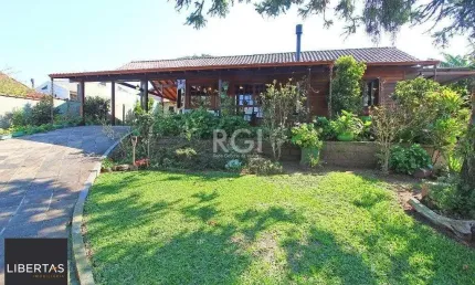 Casa para venda - 205m², 2 dormitórios, sendo 1 suites, 4 vagas - cristal