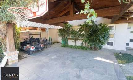 Casa Condominio para Venda - 240.87m², 3 dormitórios, sendo 3 suites, 4 vagas -