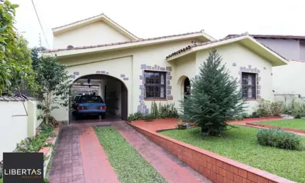 Casa para Venda - 228.93m², 4 dormitórios, sendo 3 suites, 3 vagas - Vila Assunç
