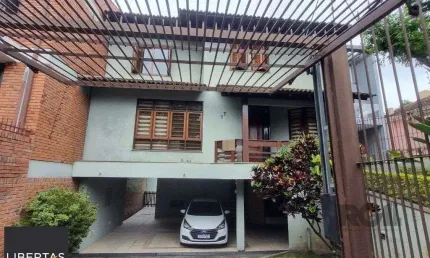 Casa 4 dormitórios à venda Teresópolis Porto Alegre/RS