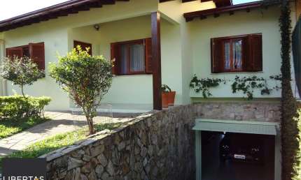 Casa para Venda - 230m², 3 dormitórios, sendo 1 suites, 3 vagas - Aberta Dos Mor