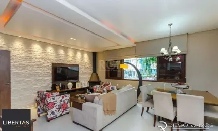Casa para Venda - 216m², 4 dormitórios, sendo 1 suites, 4 vagas - Menino Deus