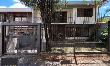 Casa/sobrado para Comprar com 4 dormitórios no bairro  Chácara das Pedras.