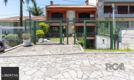 Casa para Venda - 572m², 5 dormitórios, sendo 1 suites, Cavalhada