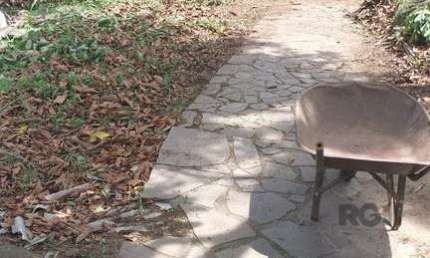 Terreno à venda na Avenida da Serraria, 1215, Espírito Santo, Porto Alegre