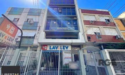Conjunto comercial para comprar  totalmente mobiliado e desocupado, localizado n