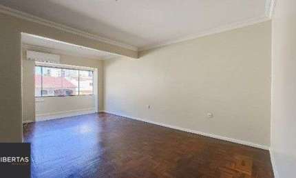 Vende-se amplo apartamento com 3 quartos - 113 m² -Rio Branco