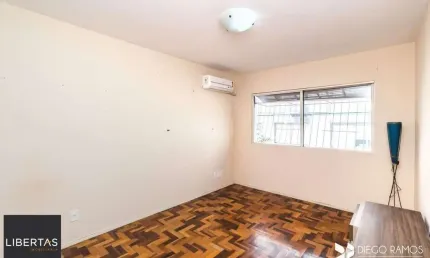 Apartamento para Venda - 82m², 3 dormitórios, sendo 1 suite, 1 vaga - Menino Deu