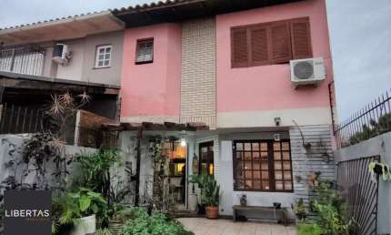 Casa para Venda - 116.48m², 3 dormitórios, sendo 1 suites, 2 vagas - Guarujá