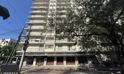 3 quartos com 151m² de área útil, além de lindo terraço no centro de poa
