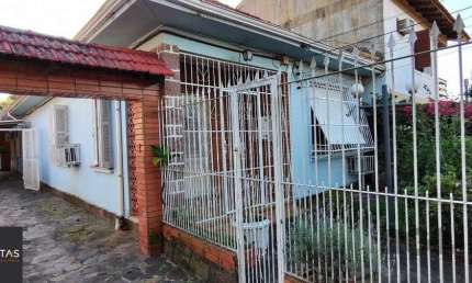 Casa | 3 quartos | 243,93m2 | 8 vagas | Bairro Nonoai