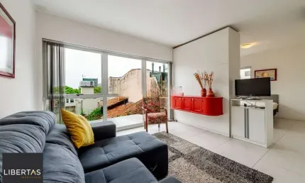 Apartamento com 1 dormitório e 1 vaga no Bairro Mont Serrat