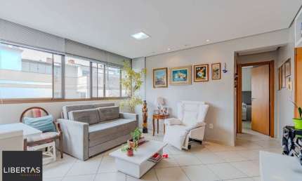 Apartamento com 1 dormitório e 1 vaga de garagem no Bairro Higienópolis