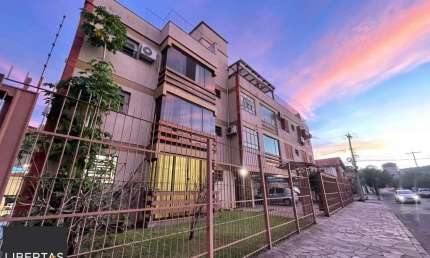 Apartamento térreo garden com 3 dormitórios, 1 suíte, 3 vagas de garagem