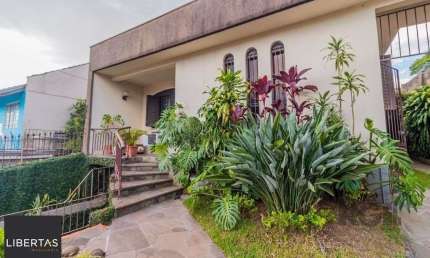 Casa com 3 quartos à venda na Avenida Circular, 508, Vila Jardim, Porto Alegre