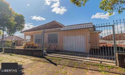 Casa de 3 Dormitório(s) Bairro Jardim Itu - Porto Alegre