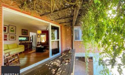 Casa para quem gosta de sossego, natureza e  vista privilegiada!