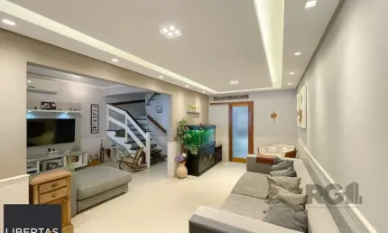 Casa no bairro Vila Assunção. 3dormitórios sendo 1 suíte e 2 vagas cobertas.
