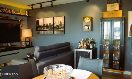 Excelente apartamento 2 dormitórios com  1 suíte e vista panorâmica para o Guaíb
