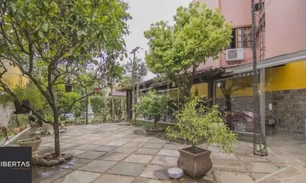 Casa para Venda - 252m², 3 dormitórios, sendo 1 suites, 3 vagas - Parque Santa F