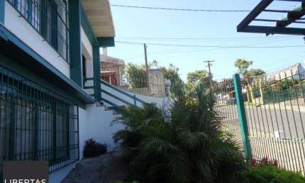Casa para Venda - 750m², 4 dormitórios, sendo 2 suites, 5 vagas - Santa Tereza