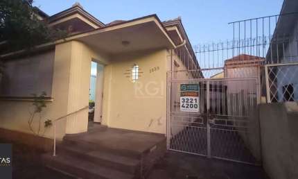 Casa 3 dormitórios à venda São João Porto Alegre/RS