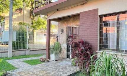 Casa 4 dormitórios à venda São Sebastião Porto Alegre/RS
