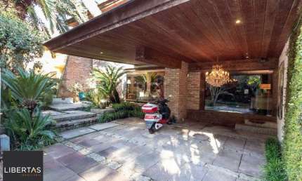 Casa para Venda - 418m², 4 dormitórios, sendo 1 suites, 2 vagas - Jardim Isabel