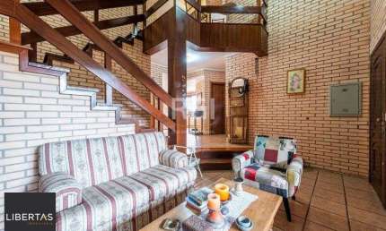 Casa para Venda - 420.22m², 3 dormitórios, sendo 1 suites, 7 vagas - Santa Terez
